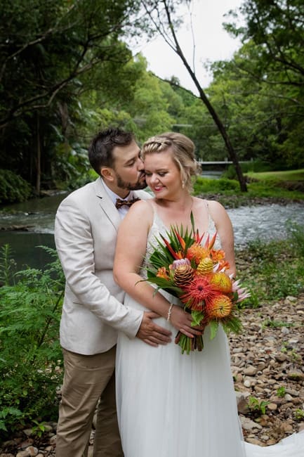Gold Coast Hinterland wedding photo - photographer review
