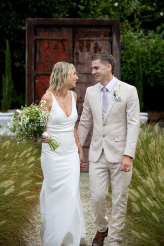 Braeside Wedding Bride And Groom 333x500